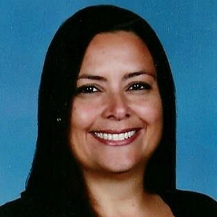 Nicasia Anzalone Caires Headshot